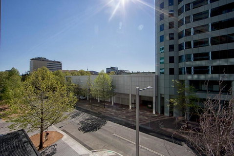 Accommodate Canberra Manhattan On The Park - Accommodation Cooktown 5