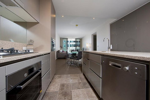 Accommodate Canberra Manhattan On The Park - Accommodation Cooktown 4