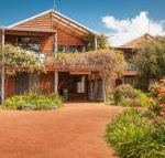 Rainbow House - Accommodation Cooktown