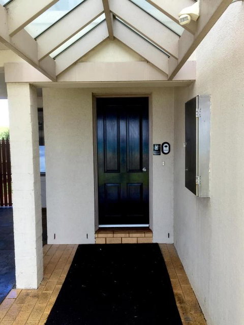 Boathouse Holiday House - Accommodation Cooktown 3