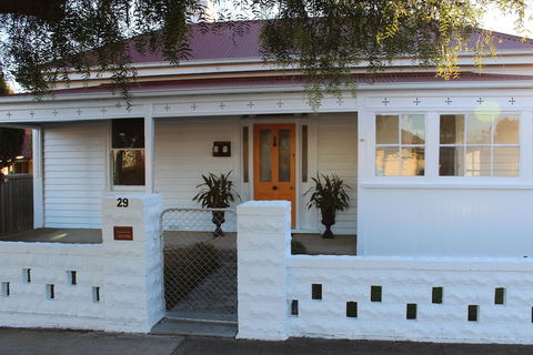 Signature On Gunn - Accommodation Cooktown 5