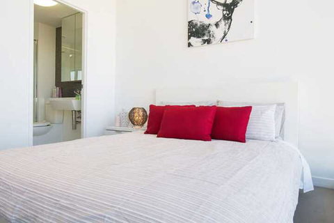 C3CBD Melbourne Apartment - Accommodation Cooktown 6