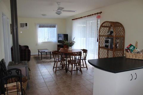 Dixiglen Farm - Accommodation Cooktown 5