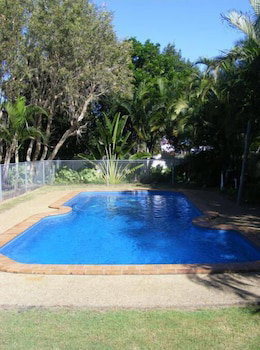 Bargara Beach Motor Inn - Accommodation Cooktown 0