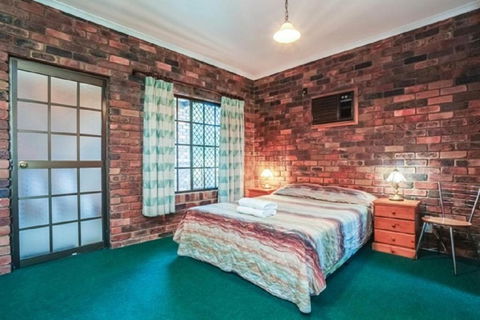 Fernvale Hotel Motel - Accommodation Cooktown 2