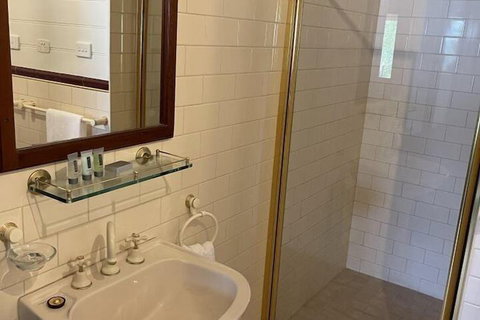 CBC Bed & Breakfast & Cafe - Accommodation Cooktown 7