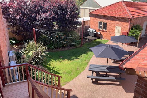 CBC Bed & Breakfast & Cafe - Accommodation Cooktown 3