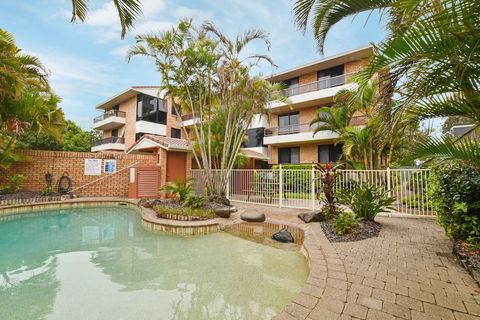 La Mer Apartments - Accommodation Cooktown 1
