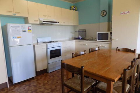 Kirwan Apartments 5 - Accommodation Cooktown 3