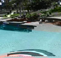 Charbonnier Motor Inn - Accommodation Cooktown