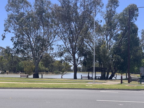 Jerilderie Motor Inn - Accommodation Cooktown 2
