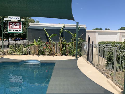 Jerilderie Motor Inn - Accommodation Cooktown 4