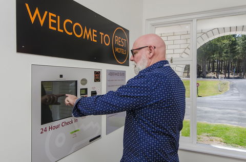 Rest Motels Naracoorte - Accommodation Cooktown 5