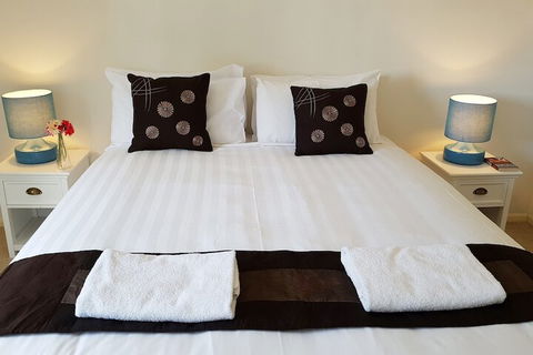 Anchor On Paramount - Accommodation Cooktown 3