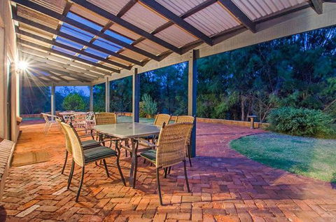 Yallingup Pet Friendly Bush Retreat - Accommodation Cooktown 2