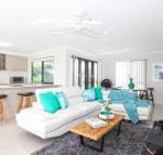 Beach Breeze Holiday House - Accommodation Cooktown