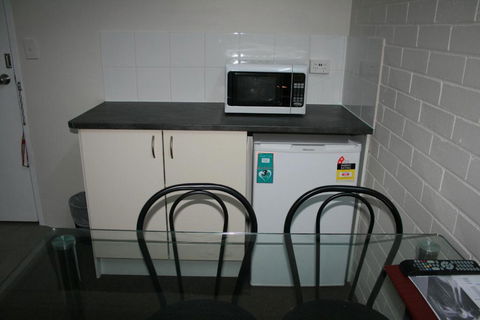 The Plains Motor Inn - Accommodation Cooktown 2