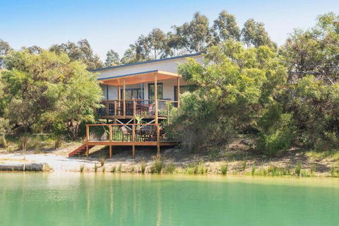 Wirraway Luxury Chalet - Accommodation Cooktown 3