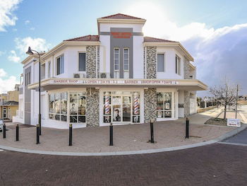 Rose Hotel Clarkson - Accommodation Cooktown 4