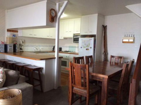 Molonys 12 - Accommodation Cooktown 2