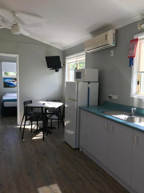 Kingfisher Caravan Park - Accommodation Cooktown 2