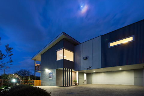 Azura - Accommodation Cooktown 4