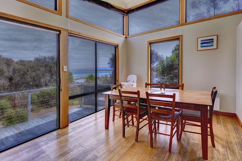 Beachcomber - Accommodation Cooktown 3