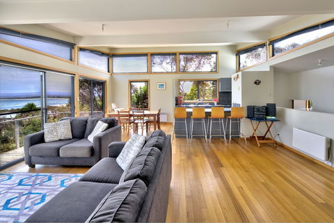 Beachcomber - Accommodation Cooktown 4