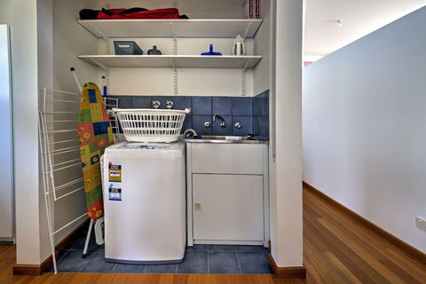 Beachcomber - Accommodation Cooktown 6