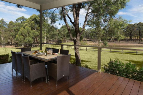 Blue Cliff Retreat - Accommodation Cooktown 3