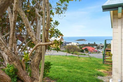 Encounter Bay Family Retreat - Accommodation Cooktown 7