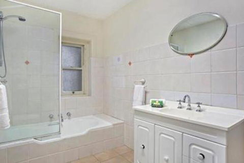 Apartment West Esplanade MAN93 - Accommodation Cooktown 0