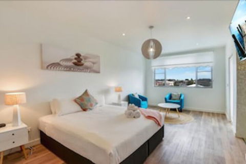 Magnificent Beach House - Accommodation Cooktown 4