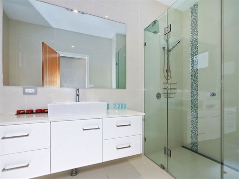 Ocean 180A - Accommodation Cooktown 0