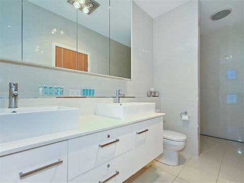 Ocean 180A - Accommodation Cooktown 1