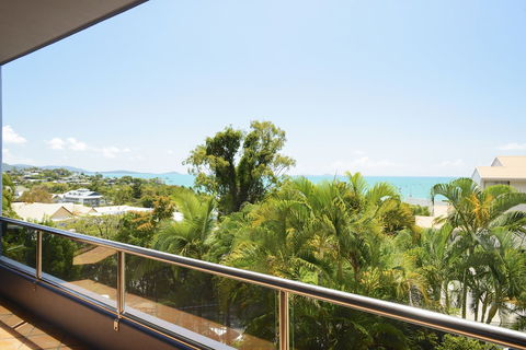 Airlie Harbour 3 Bedroom Apartment - Accommodation Cooktown 1