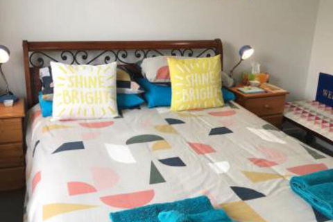 M & Ts Waterfront Bed & Breakfast - Accommodation Cooktown 7