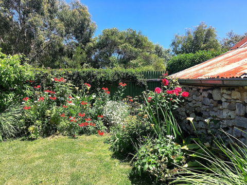 Cherry Plum Cottages - Accommodation Cooktown 5