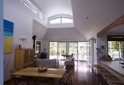 Beach Stone House - Accommodation Cooktown 3