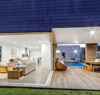 Luxe House Tweed Coast Holidays  - Accommodation Cooktown