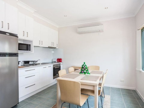 Anglesea River Apartments 2 Bed Unit 2 / 4 - Accommodation Cooktown 2