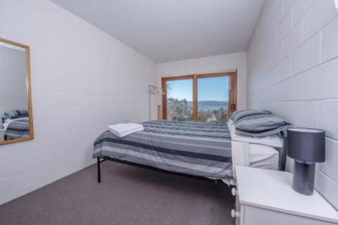 Alpine Apartment Great Location With Views Of Lake Jindabyne - Accommodation Cooktown 2