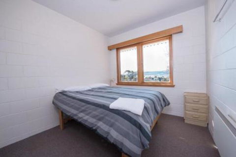 Alpine Apartment Great Location With Views Of Lake Jindabyne - Accommodation Cooktown 5