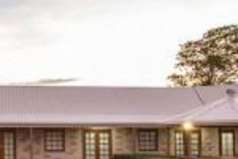 The Block Vista B & B - Accommodation Cooktown 0
