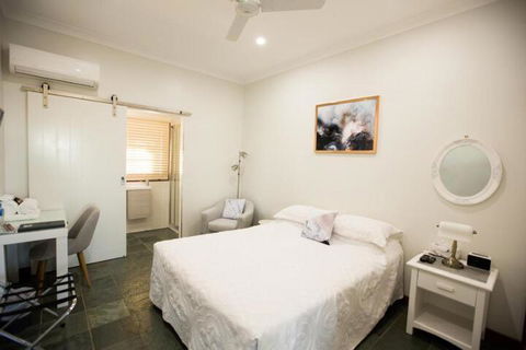 The Block Vista B & B - Accommodation Cooktown 3