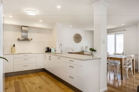 A PERFECT STAY - Ocean Walk - Accommodation Cooktown 2