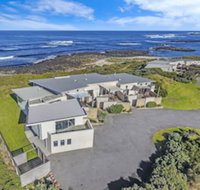 HEARNS BEACHSIDE VILLA 2 - Accommodation Cooktown