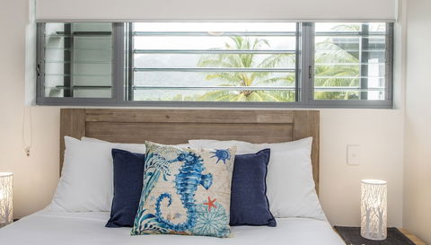 Absolute Waterfront Magnetic Island - Accommodation Cooktown 5