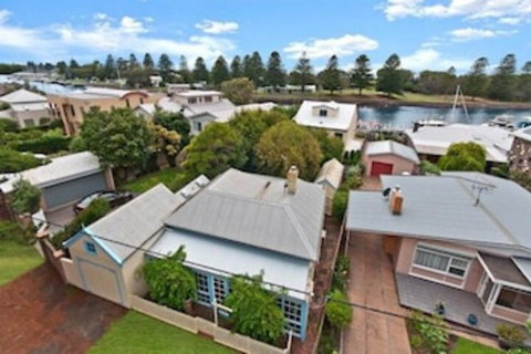 Edge17 Port Fairy Wharf - Accommodation Cooktown 1