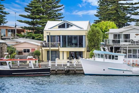 Edge17 Port Fairy Wharf - Accommodation Cooktown 2
